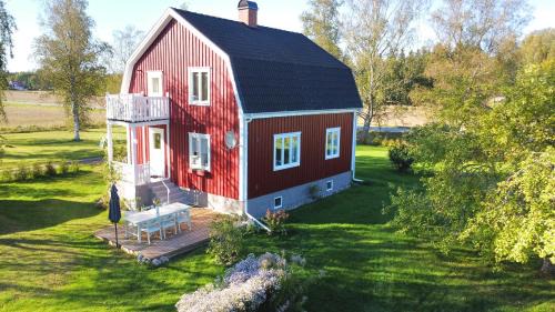 Hus Brobacka in Vikangen