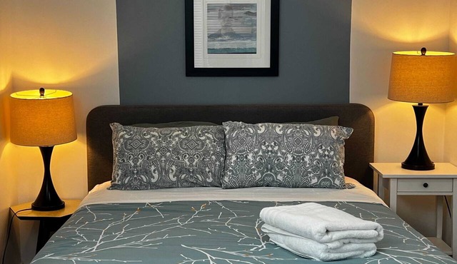 Inglis Heritage, Cozy 2-BDRM near Waterfront in Halifax