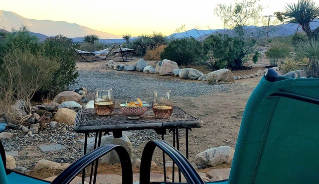 J&B Desert Hideaway Gateway to the Desert; Stunning Views Hot Tub Outdoor Shower in Morongo Valley