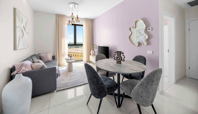 Jerusalem Gem: Modern Flat, Balcony & City Center in Jerusalem