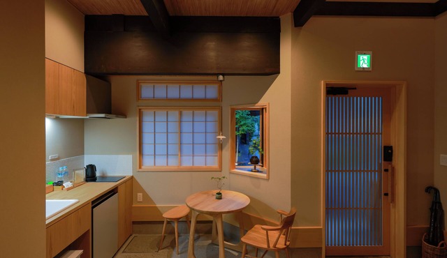 Kyoran [6 min. by cab from Kyoto Stn.] Max. 6 people｜Renovation in 2025｜Private use of a machiya in a quiet alleyway｜Nishi Honganji temple nearby