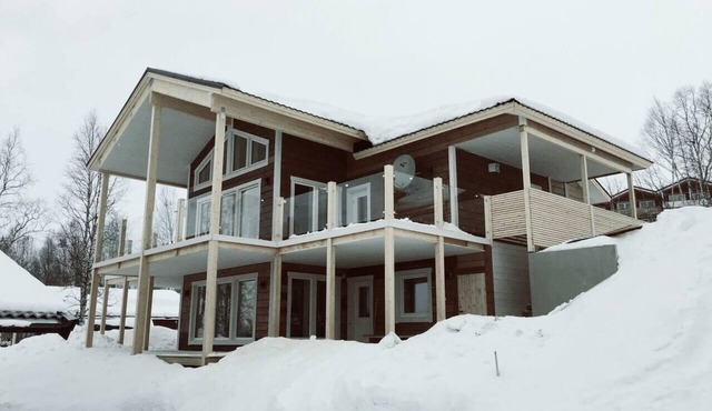 Large 8-9-Bed Central Ski innOut House in Hemavan in Hemavan