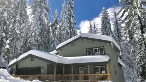Lily of the Valley - Yosemite Reservations, AC, Forest View and WiFi