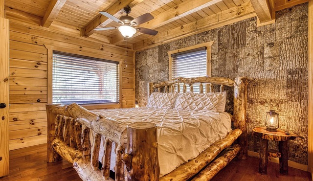 Log Cabin - Hot Tub, W/D, Grill, Pets Free in charming Gatlinburg