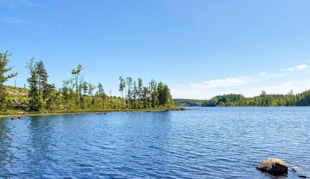 Look forward to a vacation with nature experiences and fishing enjoyment near the Storasjön lake in Mårdaklev