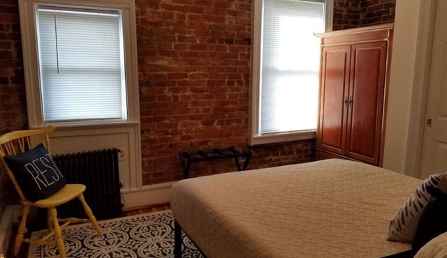 Lovely, 1 BR in Adams Morgan! Walk Everywhere!
