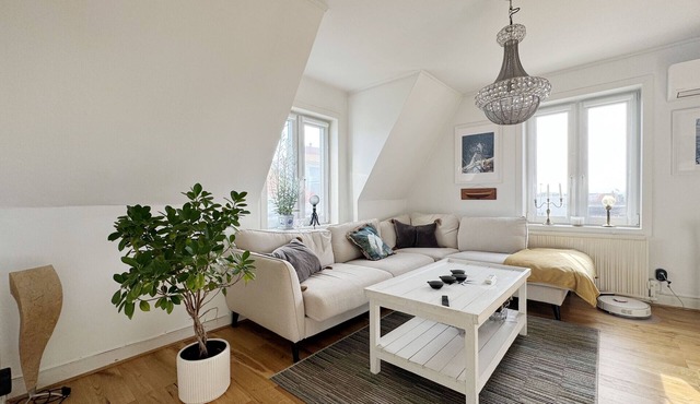Lovely apartment with sea view on Hönö | SE09059