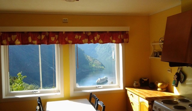 Lunheim Accomodation in Stranda