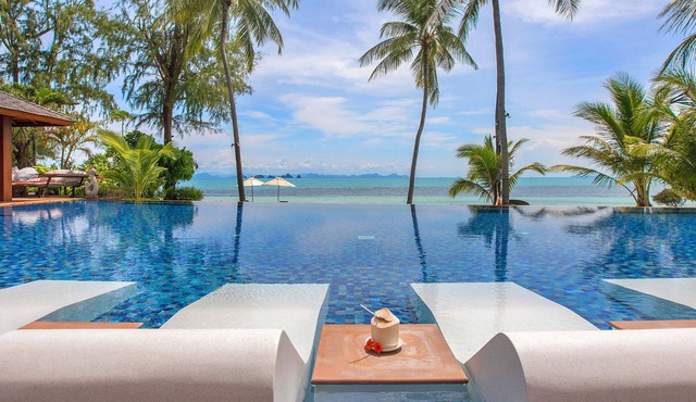 Luxe Vacay Beachfront Villa Baan Kilee | Koh Samui | LTH-17 in Koh Sumui