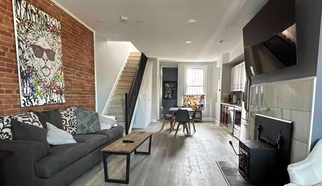 Luxurious Capitol Hill Home - 2BR/2.5B