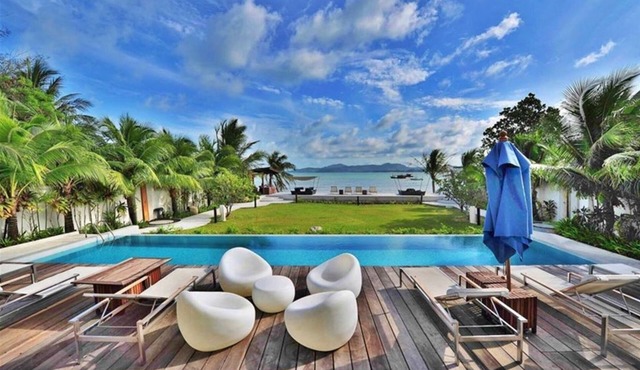 Luxurious Seafront 2 brm Penthouse with Spectacular views/unique design in Thalang