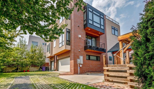 Luxury 5-Bedroom Home in LoHi, Amazing rooftop deck. 3,000 sqft