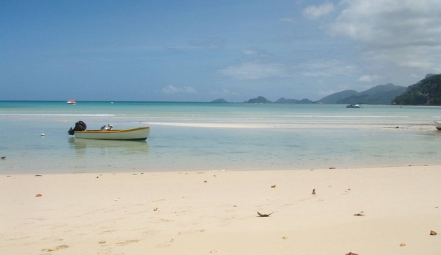 Mahé, Anse à La Mouche: House with garden, 2 bedrooms, 2 bathrooms, wifi