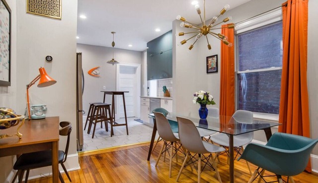 Massive 6BR & 4BA Private Duplex Townhouse Central
