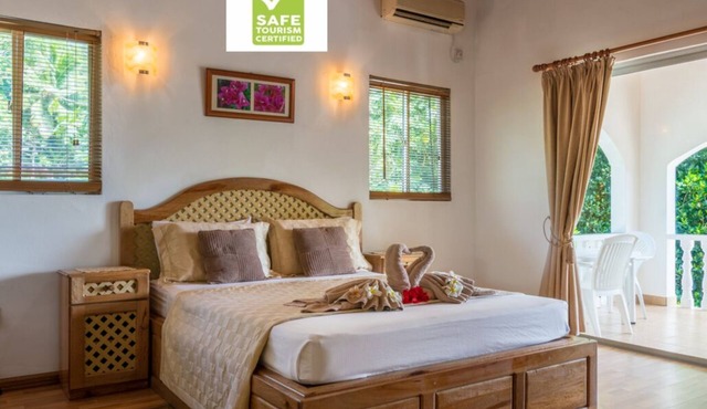 Modern Accommodation- Near Spectacular Beaches