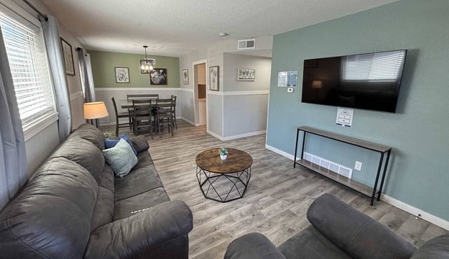 Modern Family Home with Three King Beds Near VA & Anschutz