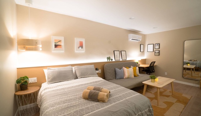Modern Private Studio - Mins away from Everything in Pasadena! in Pasadena