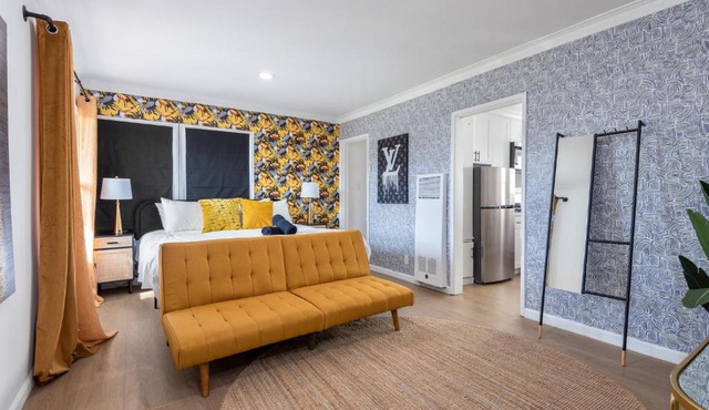 Modern Studio Oasis near Sunset Blvd in Los Angeles