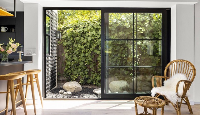 Modern Two Stories House in Los Angeles