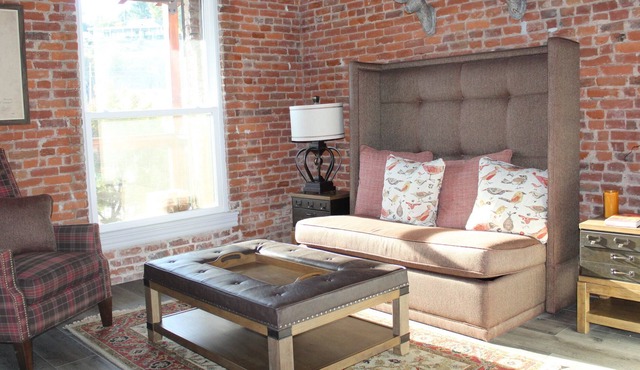 NEW Overnight Accommodations on Main St. Jackson in Jackson