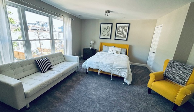Newly Renovated Spacious 5 Bedroom in the heart of DC! Can sleep 11 people!