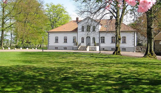 Nice home in Ekeby with WiFi