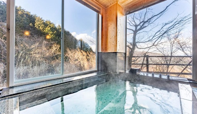 Noёl HAKONE GENSEN