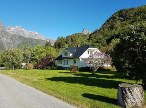 Nora Gård in Andalsnes