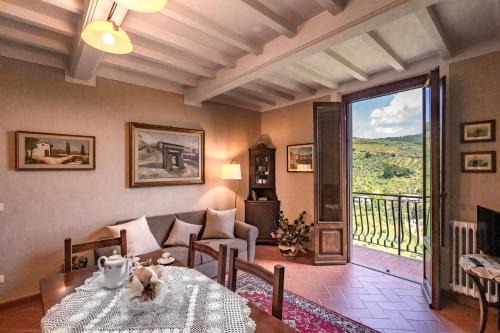 Panoramic apartment in Massa