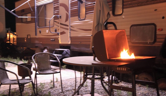 Peaceful, clean, spacious RV at a great bargain. with 2 amazing MR COOL ACs in Corning