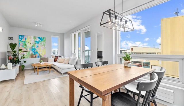 Peaceful new apt next to Sky Lagoon
