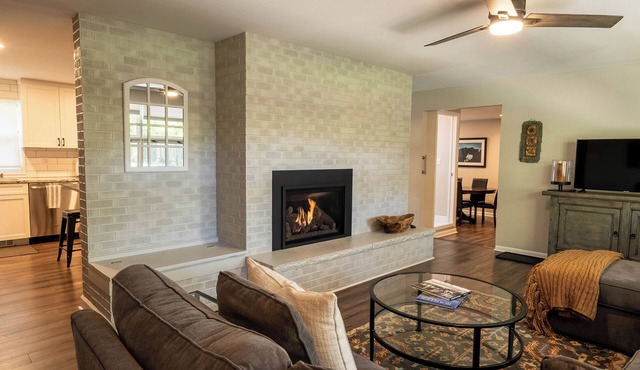 Peaceful Paradise w/Flatiron view, gas fireplace, 30 D min, perfect for RELO in Boulder