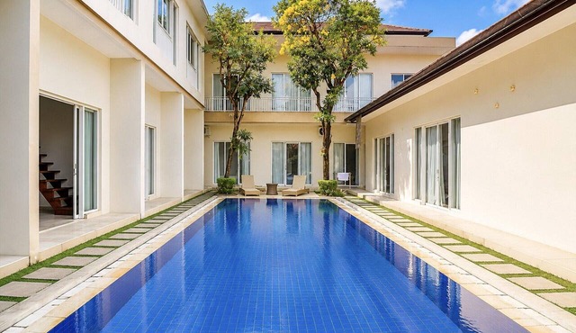 Pool Access Suite at The Vinhill Studio in Bali