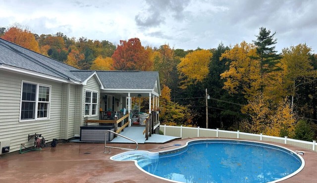 Private 5-Acre Escape | Pool, Lake & Gardens in Bristol