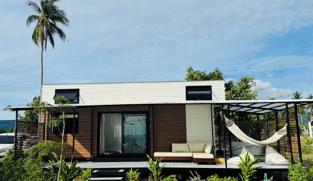 Private beachfront Chalet · Luxury 2-bedroom with Sunset Sea Views in Ko Samui