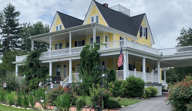 Quiet Central, Historic Farmhouse, Bed & Breakfast Suite - Suite 1 (NEW!) in Frederick