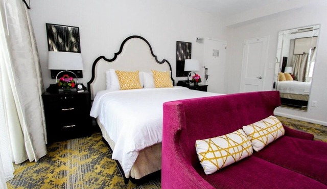 Romantic Suite Escape Near Historic DC Landmarks! Gym Access, Parking! in Washington