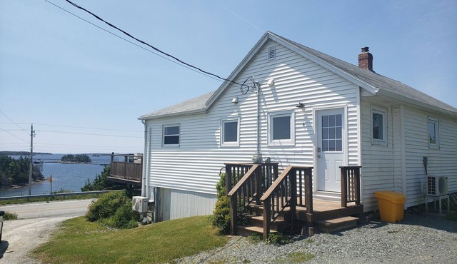Rum Runner's Rest in Pleasant Harbour