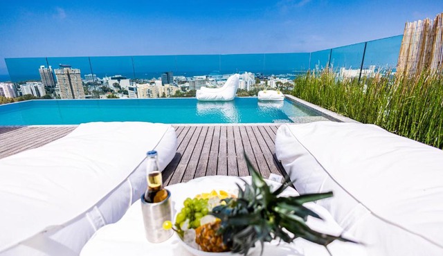 SERENE - Infinity Cview pool - 4 bedrooms Luxury Penthouse in Haifa