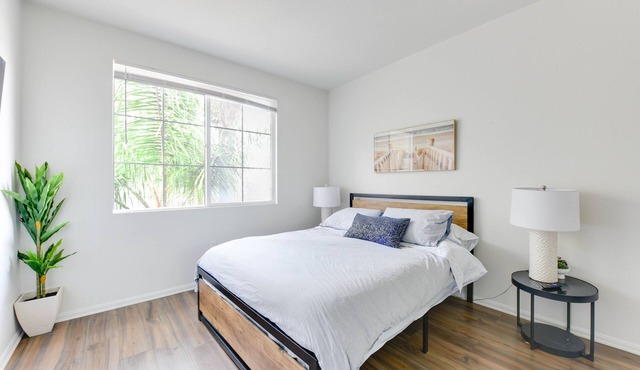 Spacious 3 Bedroom, Close Venice Beach
