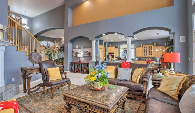 Spacious + Elegant Lone Tree Home Rental w/Deck! in Lone Tree