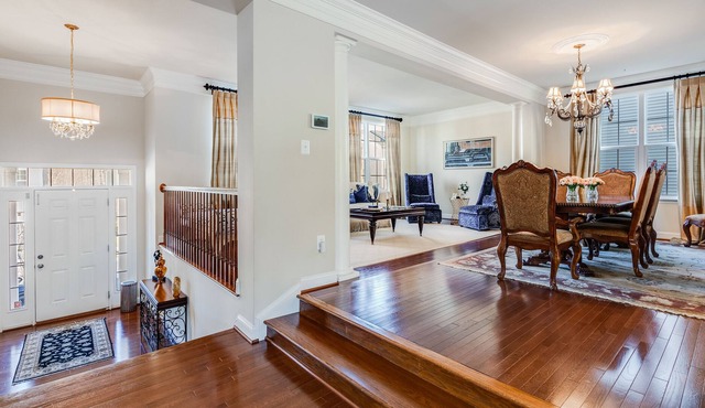Spacious, Luxurious, 5 bedroom Stunner Conveniently Located In Silver Spring in Silver Spring