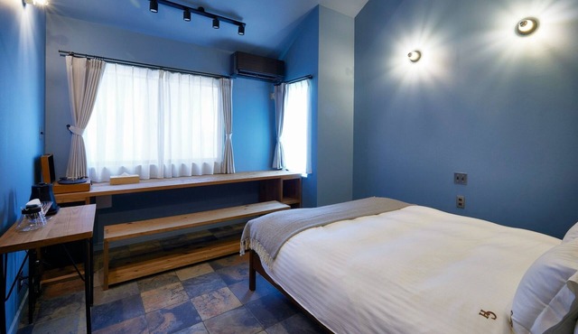 Spacious Queen Bedroom | CERAMIC MUG | 1 Queen Bed/Fujisawa Kanagawa