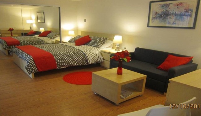 STUDIO beautifully furnished, PrivetSmart TV Wii fii, hardwood floors in Los Angeles