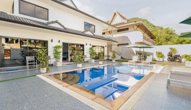 Studio Pool Access Bungalow in Kamala Beach