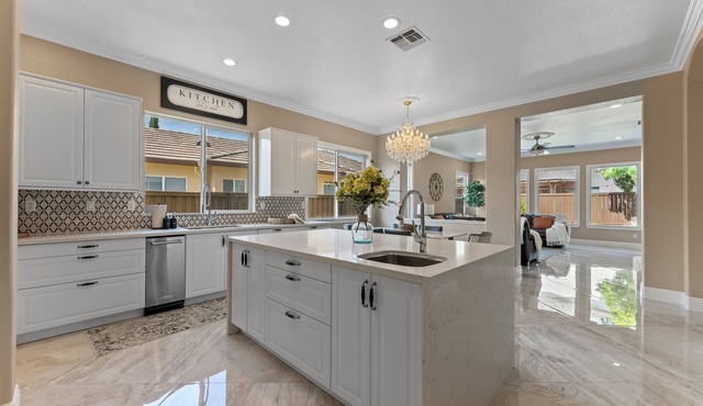 Stunning Spacious Family Home in Natomas in Sacramento