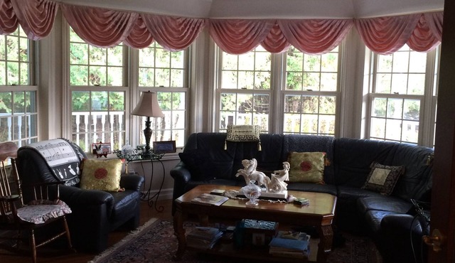 The Boston 'T' B&B in Ottawa