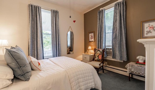 Victorian Inn Bed And Breakfast