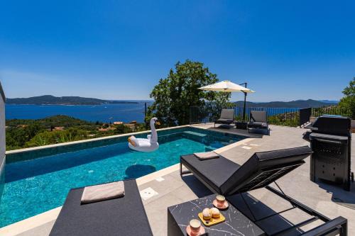 Villa Blue Sunset - Stunning Sea View Luxury Villa with Private Heated Pool
