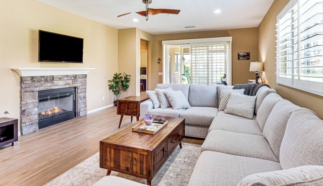 Walk to Coachella & Stagecoach: Festival Retreat!